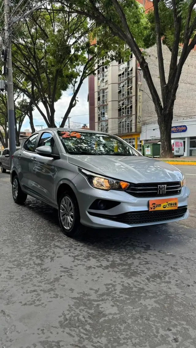 Carro Fiat Cronos 2025 Drive 1.0