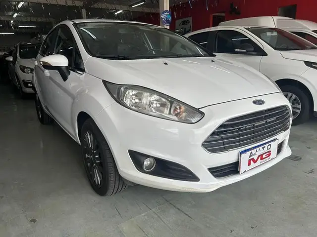 Carro Ford Fiesta Hatch 2016 1.6 (Flex)