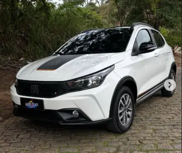Carro Fiat Argo 2024 Trekking 1.3