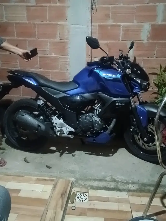 Moto Yamaha Fazer FZ15 2025 ABS