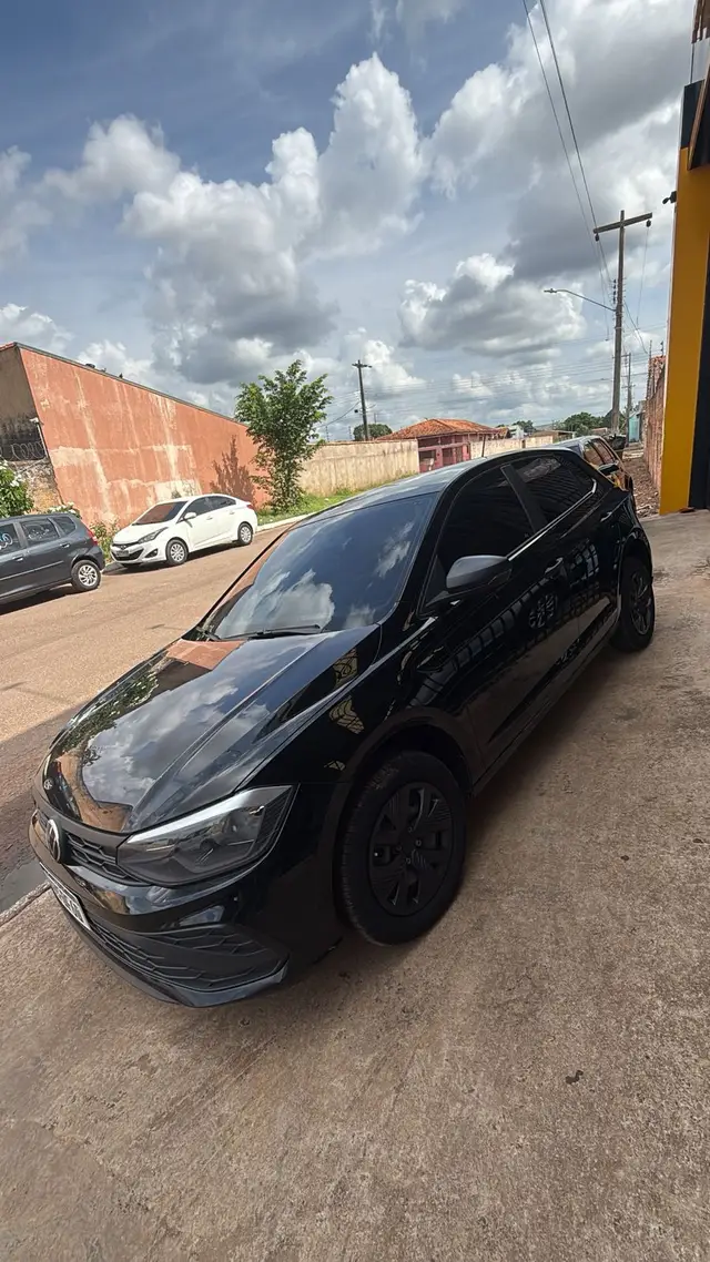 Carro Volkswagen Polo 2024 Track 1.0 Flex 12V 5p