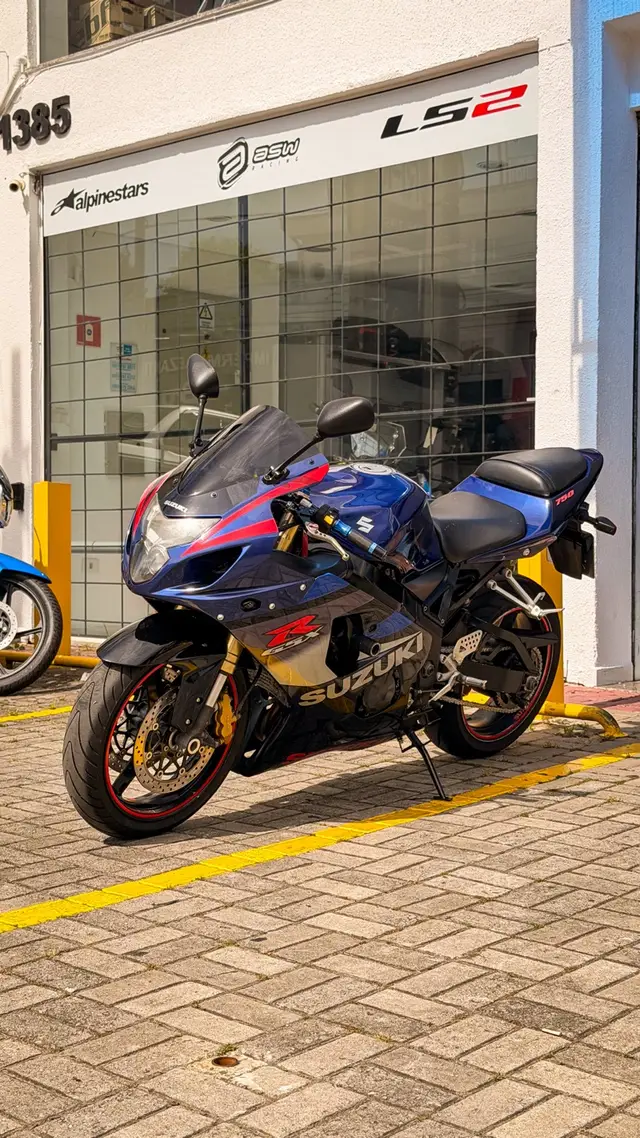 Moto Suzuki Gsx R 750 2006 R 750