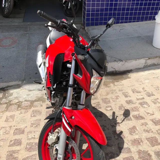 Moto Honda CB 250F Twister 2022 250F (ABS)