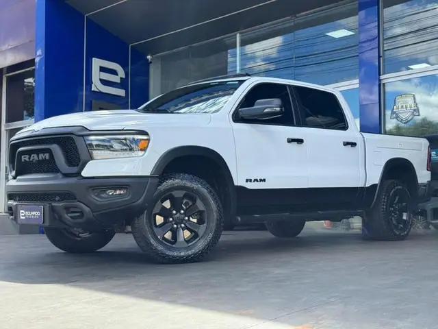Carro Ram 1500 2024 Rebel 5.7