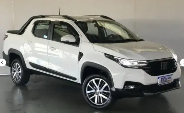 Carro Fiat Strada 2023 Volcano 1.3 8V CD AT