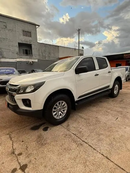 Carro Chevrolet S10 Cabine Dupla 2022 Advantage 2.5