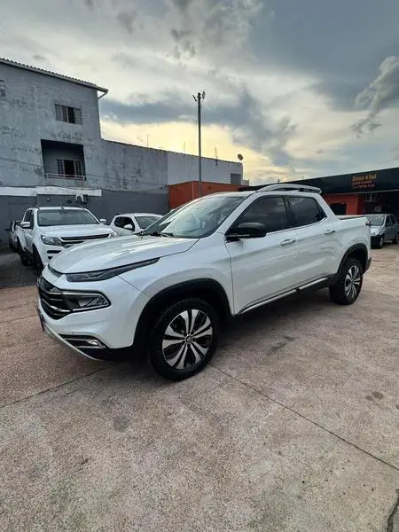 Carro Fiat Toro 2023 Volcano 1.3