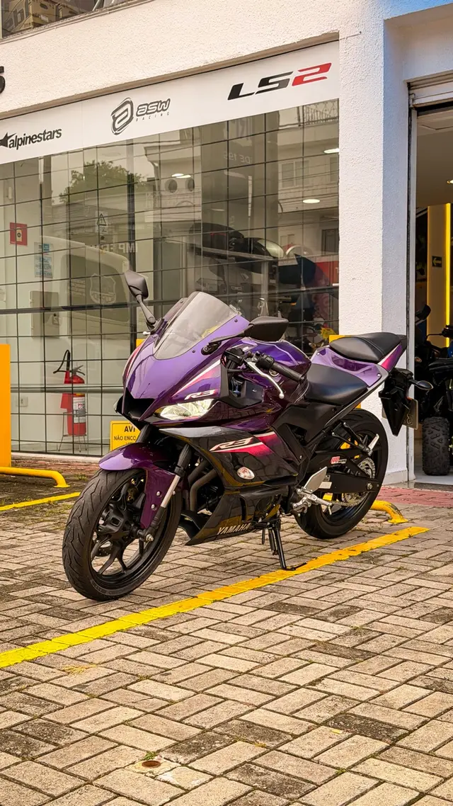 Moto Yamaha YZF R3 2024 ABS