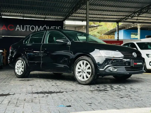 Carro Volkswagen Jetta 2014 2.0 Comfortline Tiptronic (Flex)