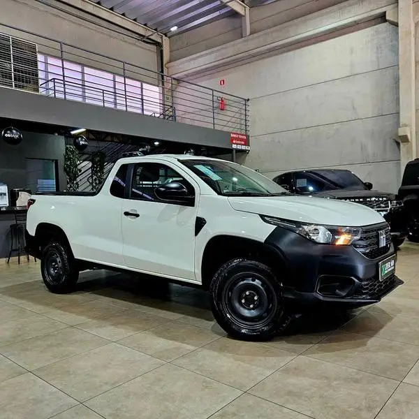 Carro Fiat Strada 2023 Endurance 1.4 Cabine Plus (Flex)