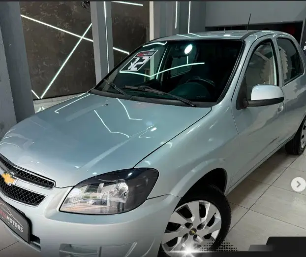 Carro Chevrolet Celta 2012 LT 1.0 (Flex)