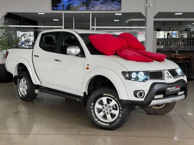 Carro Mitsubishi L200 Triton 2013 3.2 DI-D 4x4