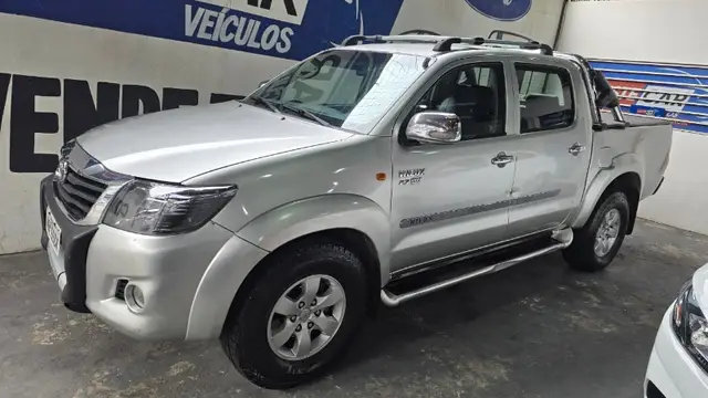 Carro Toyota Hilux Cabine Dupla 2012 Hilux 2.7 SR CD 4x2 (Flex) (Aut)