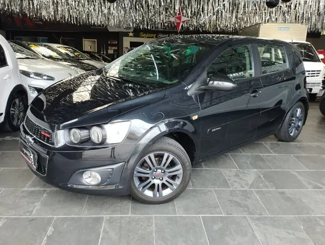 Carro Chevrolet Sonic 2013 Hatch LT
