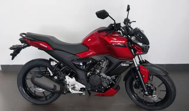 Moto Yamaha Fazer FZ15 2026 Connected