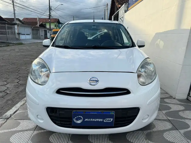Carro Nissan March 2013 1.0 16V S (Flex)