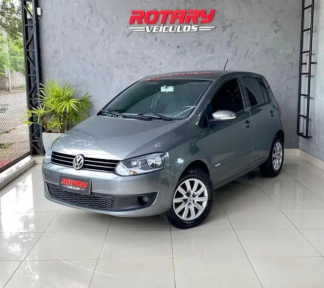 Carro Volkswagen Fox 2011 1.6 8V (Flex)