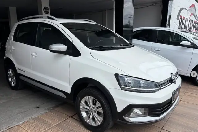 Carro Volkswagen CrossFox 2017 1.6 16v MSI I-Motion (Flex)