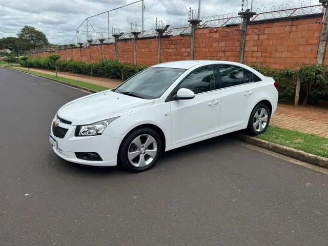 Carro Chevrolet Cruze Sport6 2013 LTZ 1.8 16V Ecotec (Aut) (Flex)