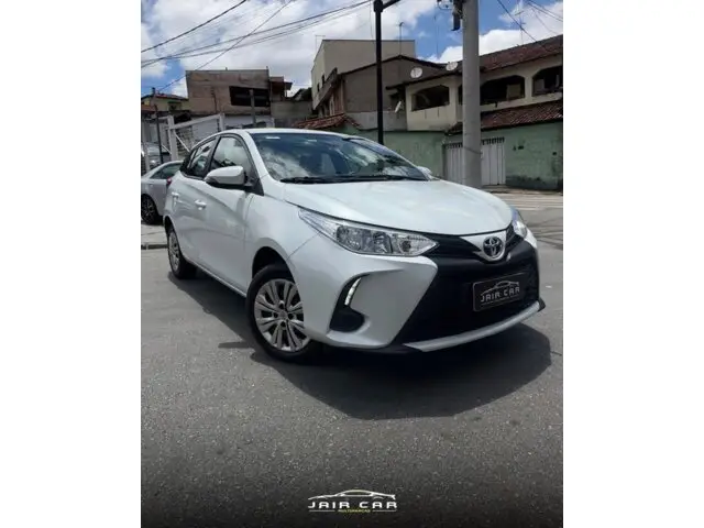 Carro Toyota Yaris Sedan 2023 XL 1.5 (Flex) (Aut)