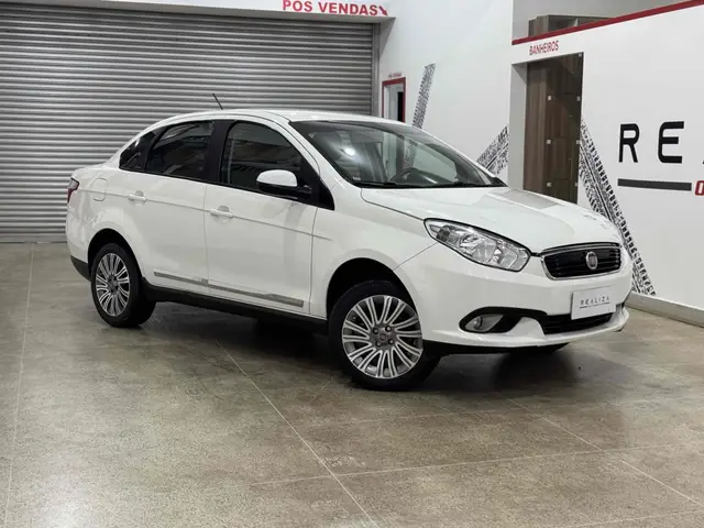 Carro Fiat Grand Siena 2017 Essence 1.6 16V (Flex)