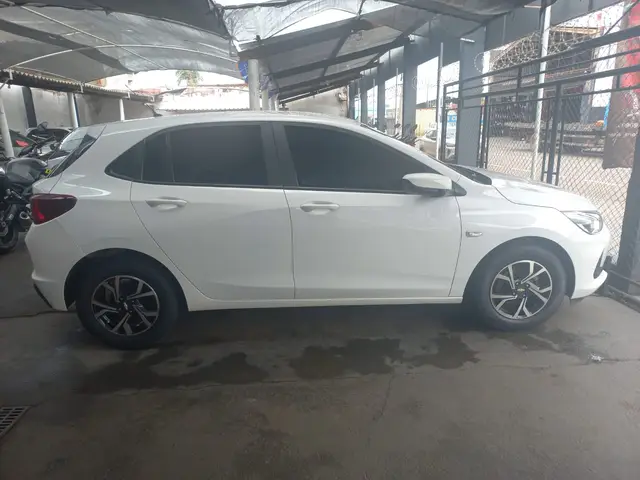 Carro Chevrolet Onix 2020 LT 1.0 (Flex)