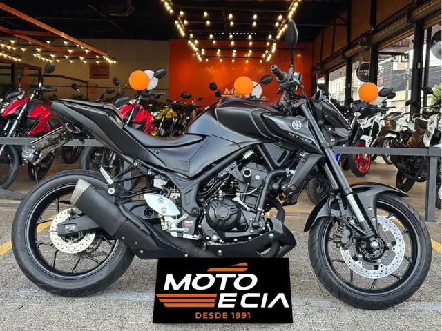 Moto Yamaha MT-03 2022 ABS