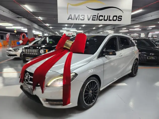 Carro Mercedes-Benz Classe B 2013 200 CGI 1.6 Turbo