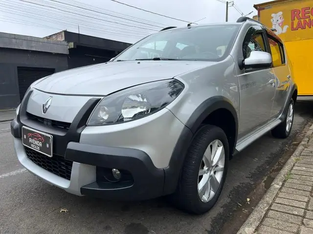 Carro Renault Sandero 2014 Authentique 1.0 16V (flex)