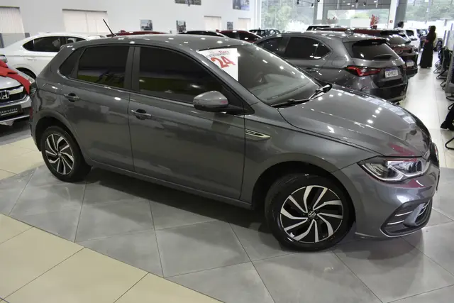Carro Volkswagen Polo 2024 Highline TSI 1.0 Flex 12V Aut.