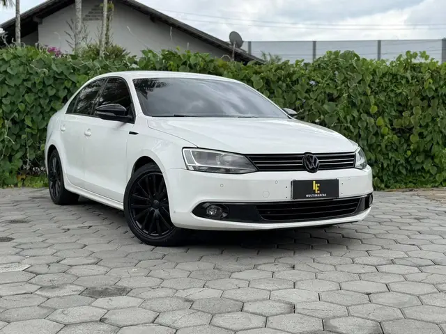 Carro Volkswagen Jetta 2013 2.0 Comfortline (Flex)