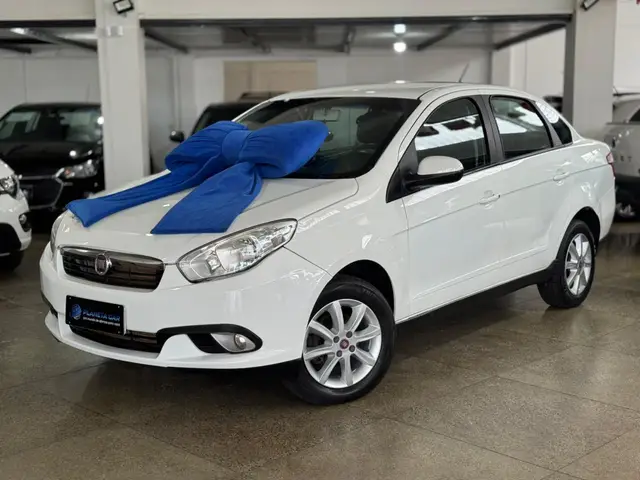 Carro Fiat Grand Siena 2013 Evo Attractive 1.4 8V (Flex)