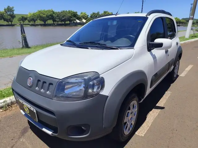 Carro Fiat Uno 2012 Way 1.4 8V (Flex) 4p