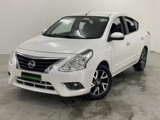 Carro Nissan Versa 2017 1.6 16V SV FlexStart CVT (Flex)