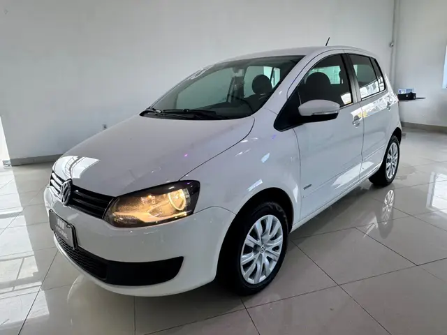 Carro Volkswagen Fox 2013 1.6 VHT (Flex)