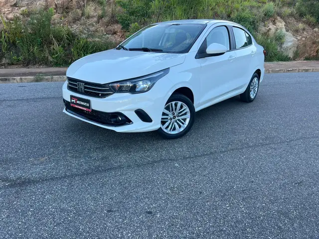 Carro Fiat Cronos 2024 Drive 1.3