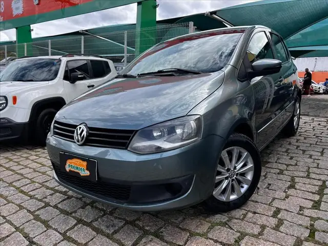 Carro Volkswagen Fox 2010 1.0 8V (Flex) 4p