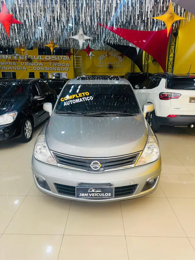 Carro Nissan Tiida 2011 SL 1.8 (flex) (aut)