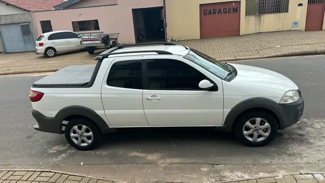 Carro Fiat Strada 2018 Hard Working 1.4 (Flex) (Cabine Dupla)