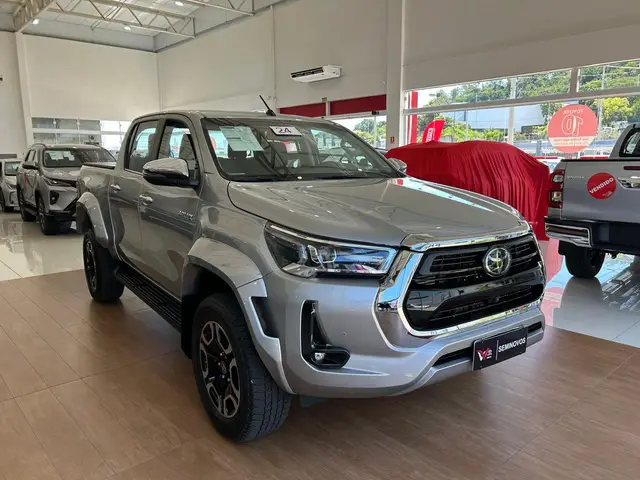 Carro Toyota Hilux Cabine Dupla 2024 SRX Plus 4x4 2.8 Diesel