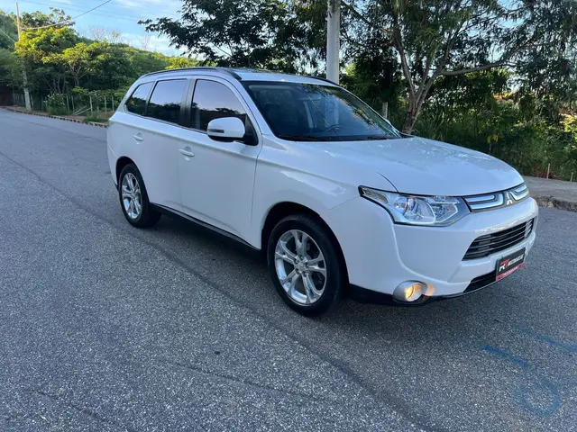 Carro Mitsubishi Outlander 2015 2.0 16V CVT