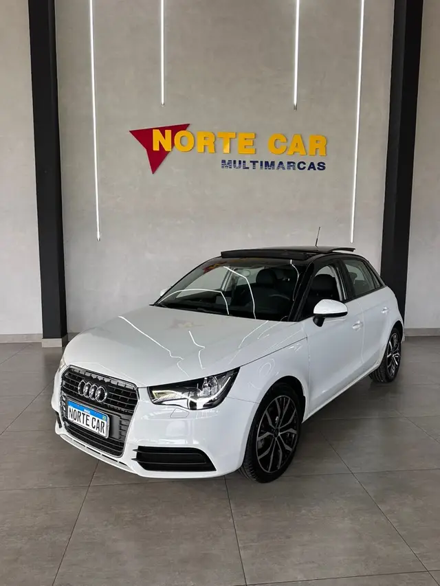 Carro Audi A1 2015 1.4 TFSI Sportback Attraction S Tronic