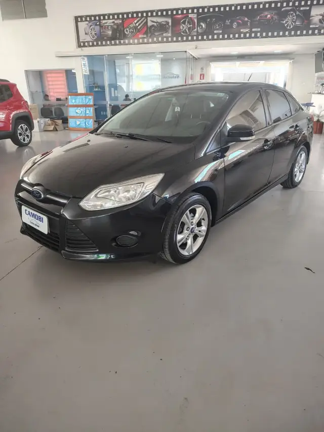 Carro Ford Focus Sedan 2014 S 2.0 16V PowerShift (Aut)
