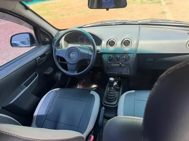 Carro Chevrolet Celta 2011 Life 1.0 VHCE (Flex) 2p