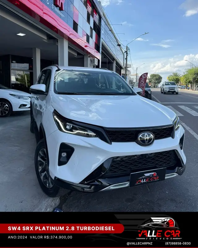 Carro Toyota SW4 2024 SRX Platinum 2.8 Turbodiesel 4x4 (Aut.) (5 Lugares)