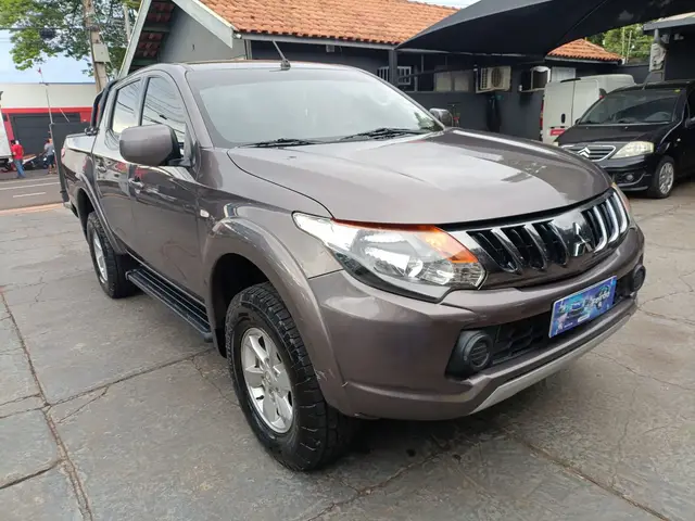 Carro Mitsubishi L200 Triton Sport 2019 Sport 2.4 DID-H GLS 4WD