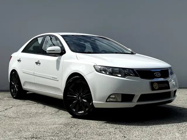 Carro Kia Cerato 2013 1.6 16V (Aut)