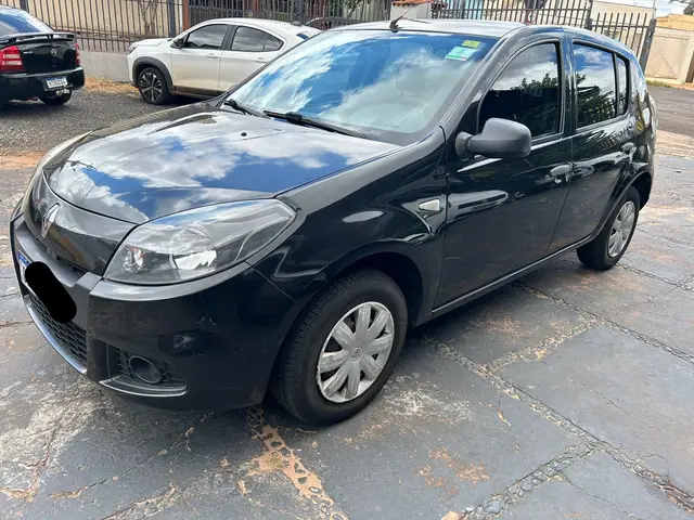 Carro Renault Sandero 2014 Authentique 1.0 16V (flex)