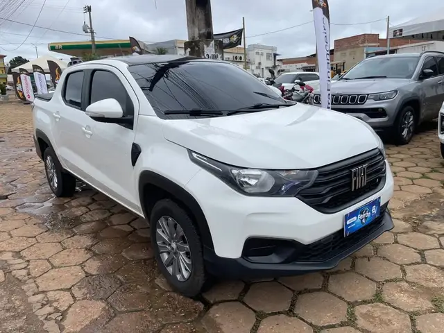 Carro Fiat Strada 2023 Volcano 1.3 8V CD AT