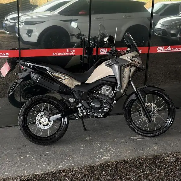Moto Honda XRE Sahara 300 2025 Adventure
